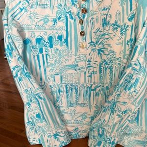 Lily Pulitzer adult medium pull over with 7 gold buttons.  Fabulous fun print.